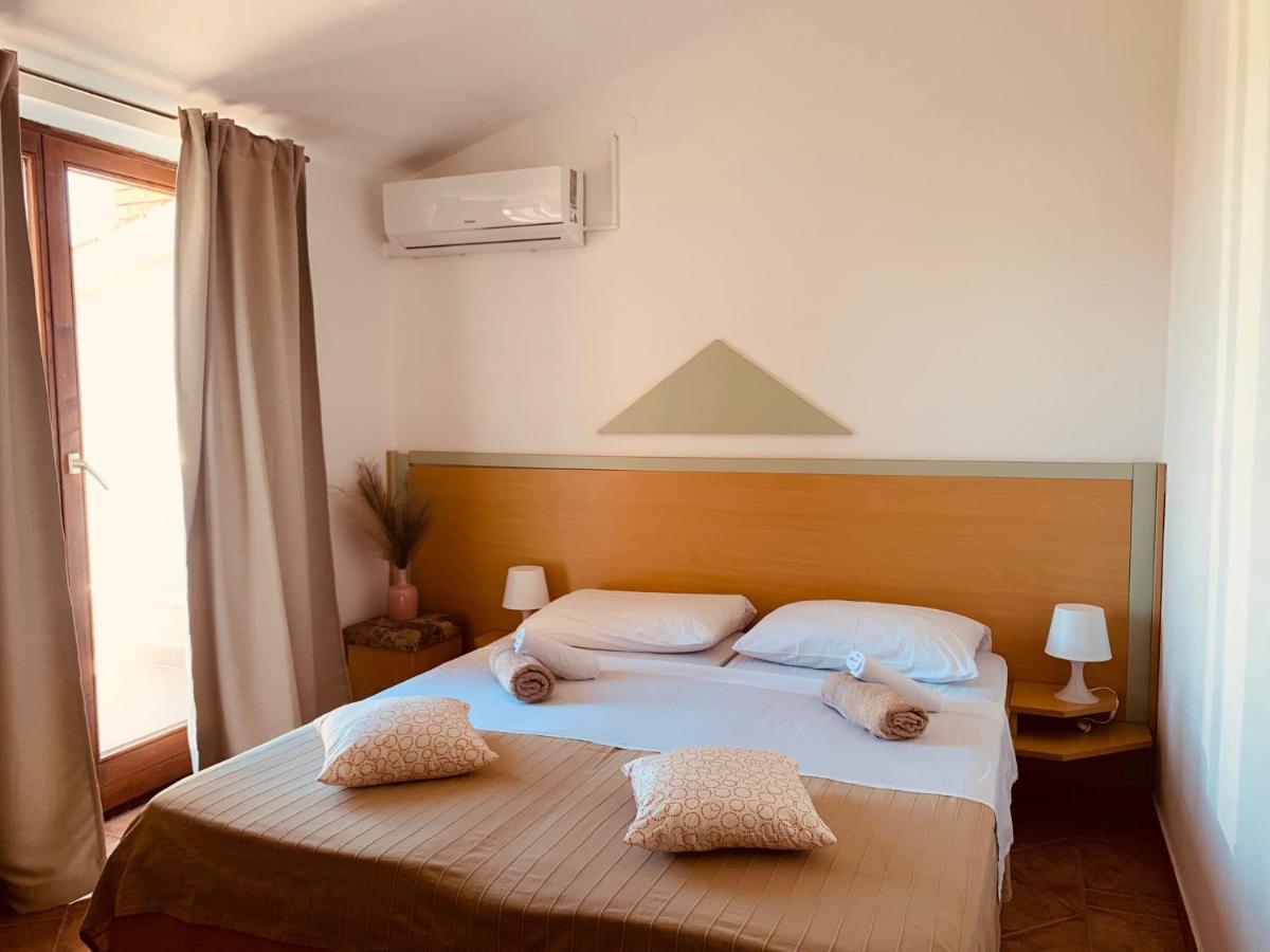 באניולה Linc Rooms & Apartments מראה חיצוני תמונה