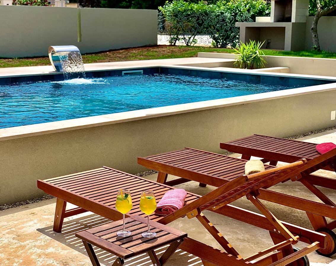 באניולה Linc Rooms & Apartments מראה חיצוני תמונה