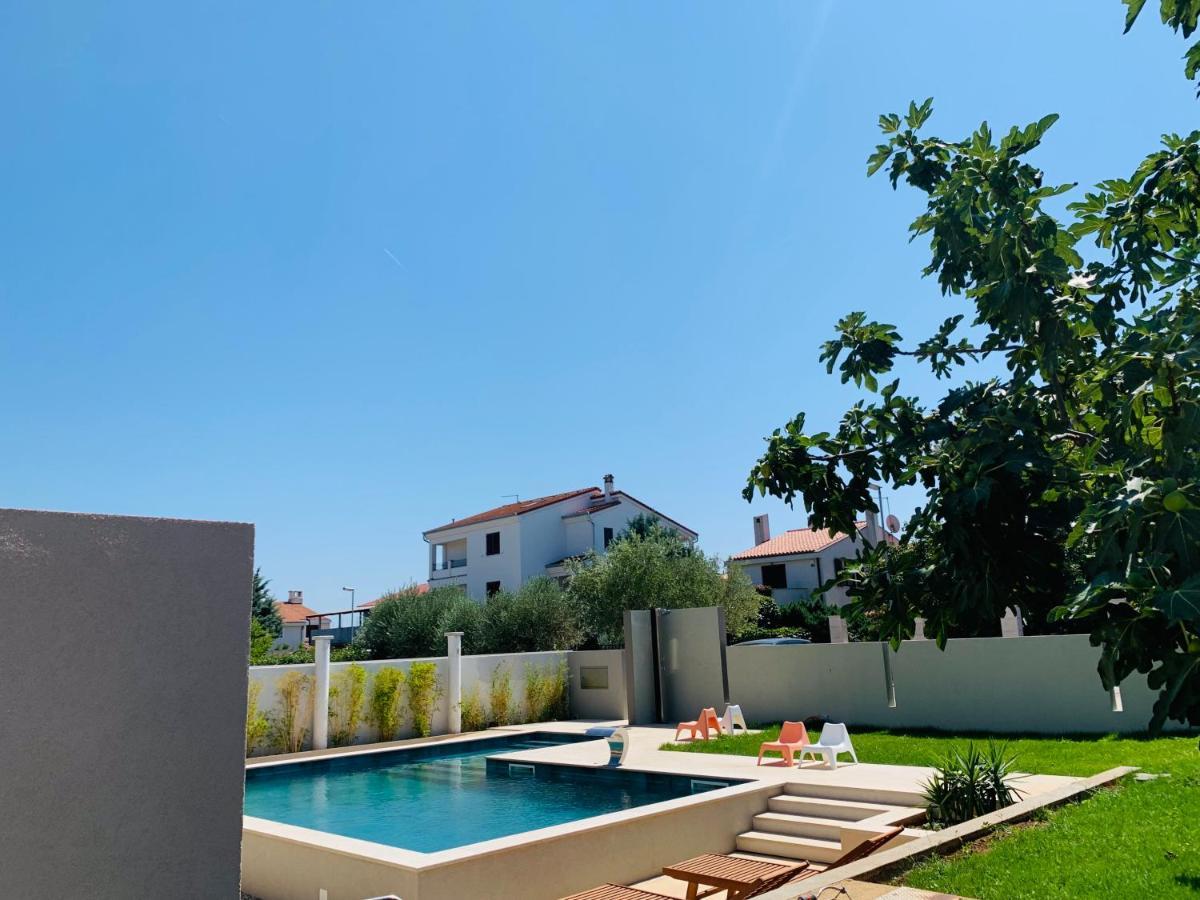 באניולה Linc Rooms & Apartments מראה חיצוני תמונה