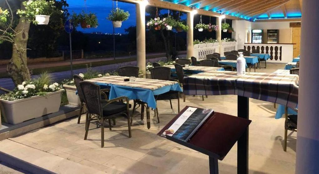 באניולה Linc Rooms & Apartments מראה חיצוני תמונה