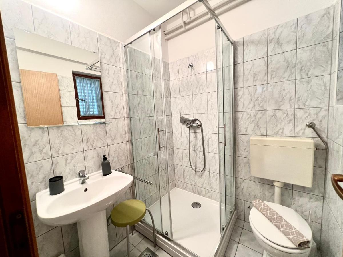 באניולה Linc Rooms & Apartments מראה חיצוני תמונה