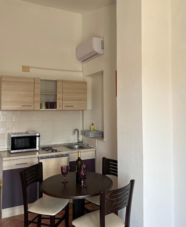 באניולה Linc Rooms & Apartments מראה חיצוני תמונה