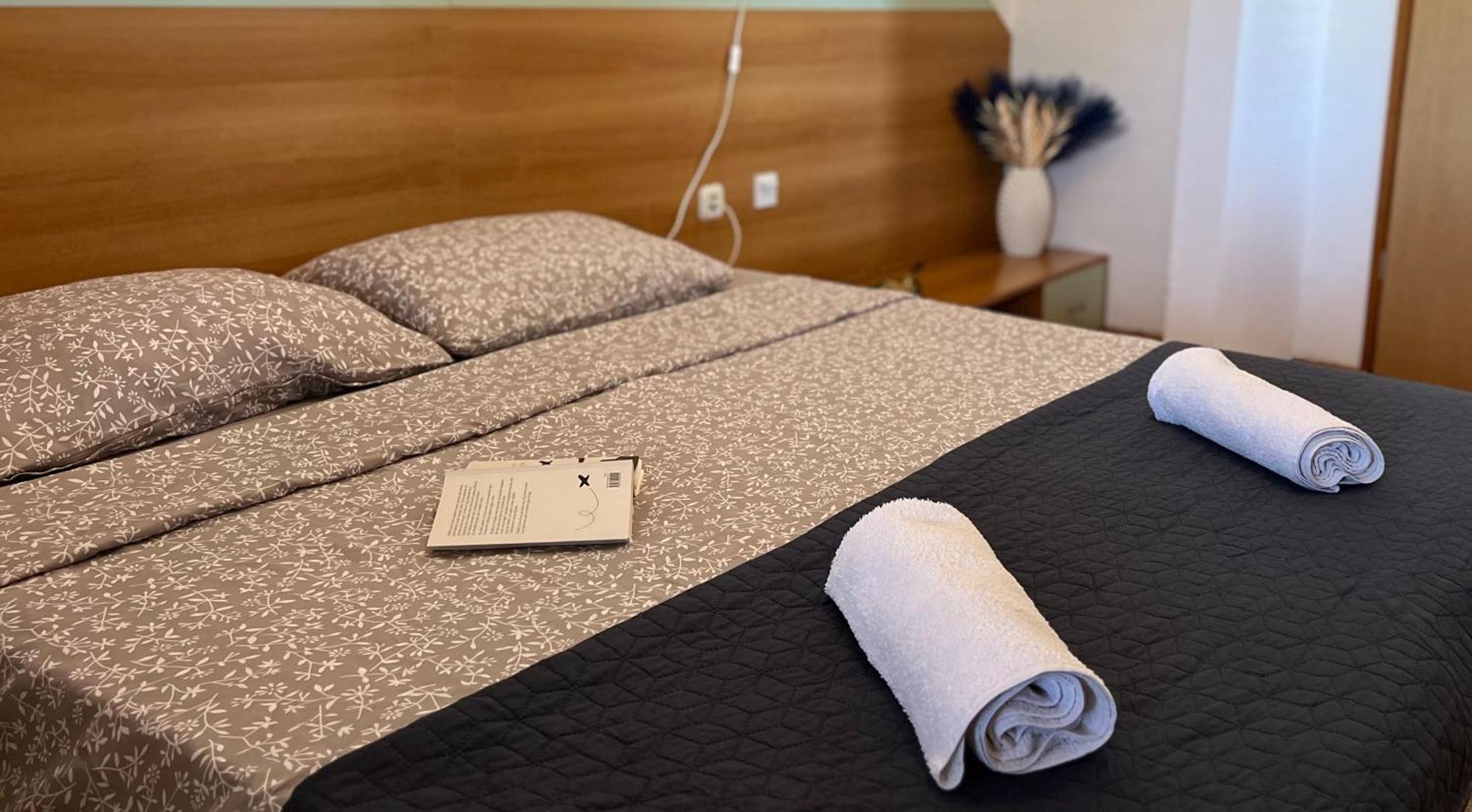 באניולה Linc Rooms & Apartments מראה חיצוני תמונה